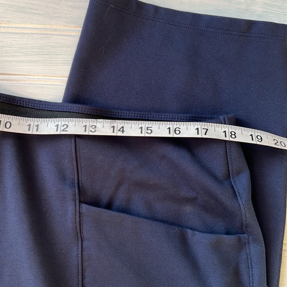 Old Navy Extra High-Waisted Stevie Straight Pull-on Pants - Picture 11 of 13